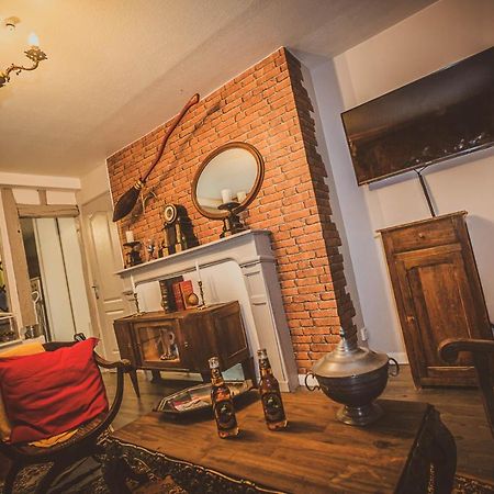 Repaire Du Sorcier Un Apartement Magique Troyes Bagian luar foto